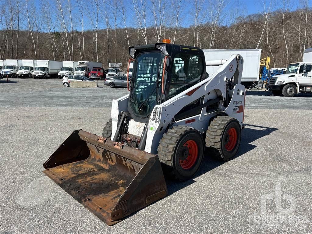 Bobcat S740 Φορτωτάκια
