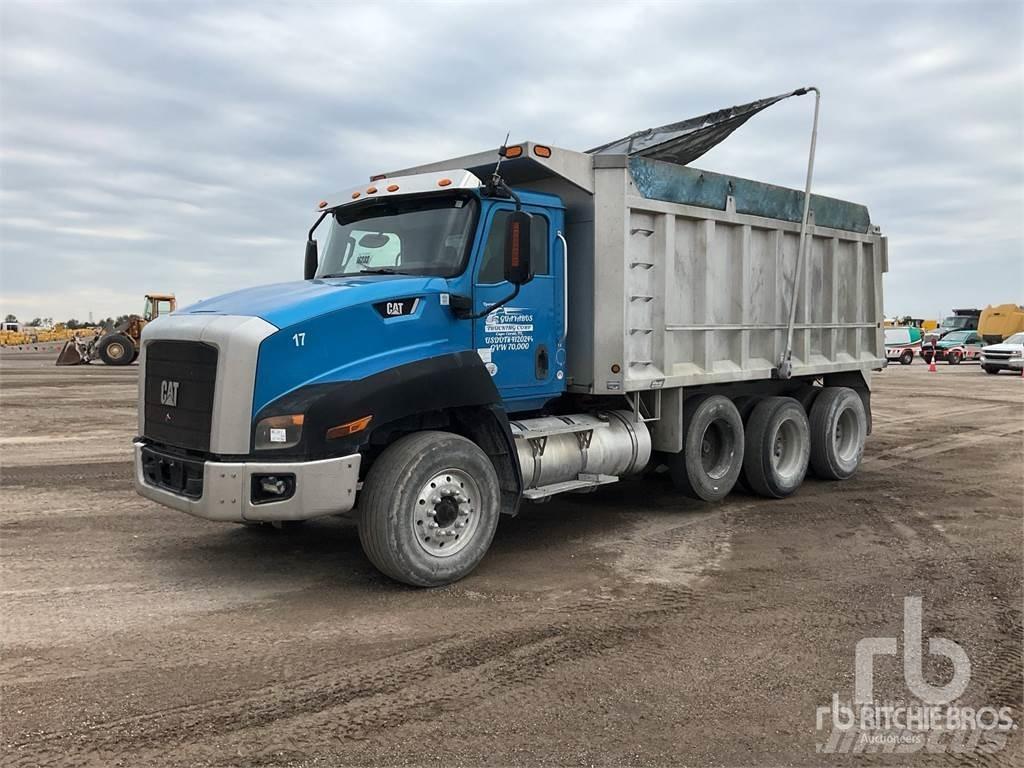 CAT CT660S Φορτηγά Ανατροπή