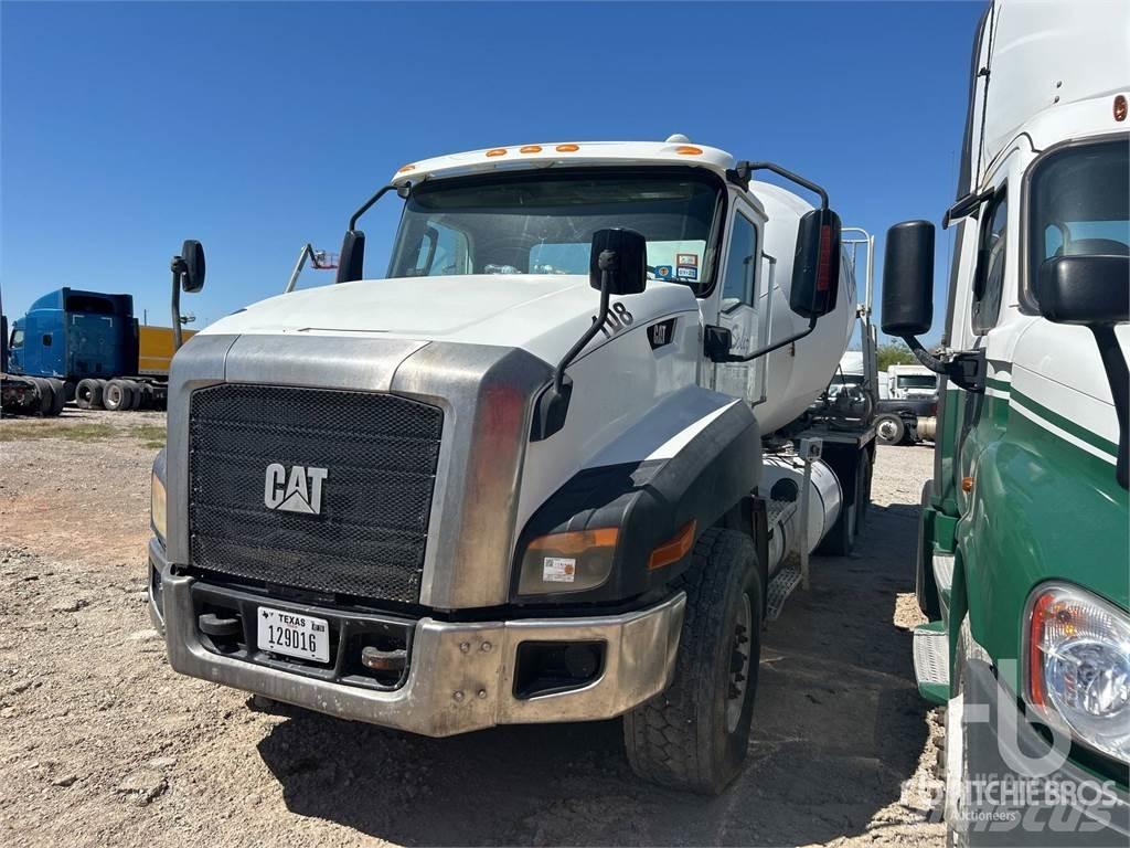 CAT CT660S SBA Φορτηγά-Μπετονιέρες