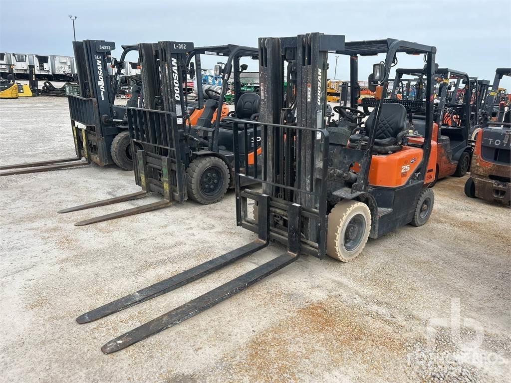 Doosan G25G Πετρελαιοκίνητα Κλαρκ
