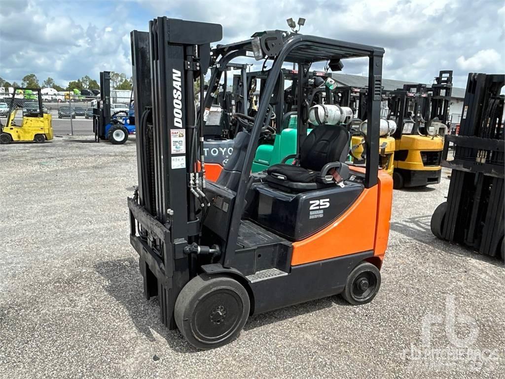 Doosan GC25E-3 Πετρελαιοκίνητα Κλαρκ