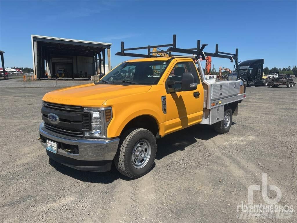 Ford F-250 Φορτηγά Kαρότσα με ανοιγόμενα πλαϊνά