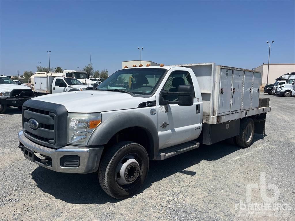 Ford F-550 Φορτηγά Kαρότσα με ανοιγόμενα πλαϊνά