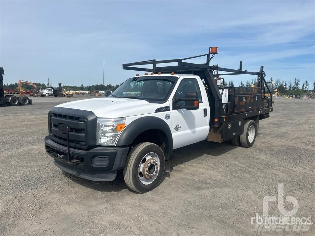 Ford F-550 Φορτηγά Kαρότσα με ανοιγόμενα πλαϊνά