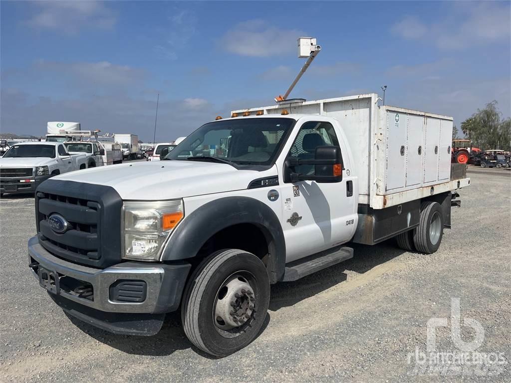 Ford F-550 Φορτηγά Kαρότσα με ανοιγόμενα πλαϊνά