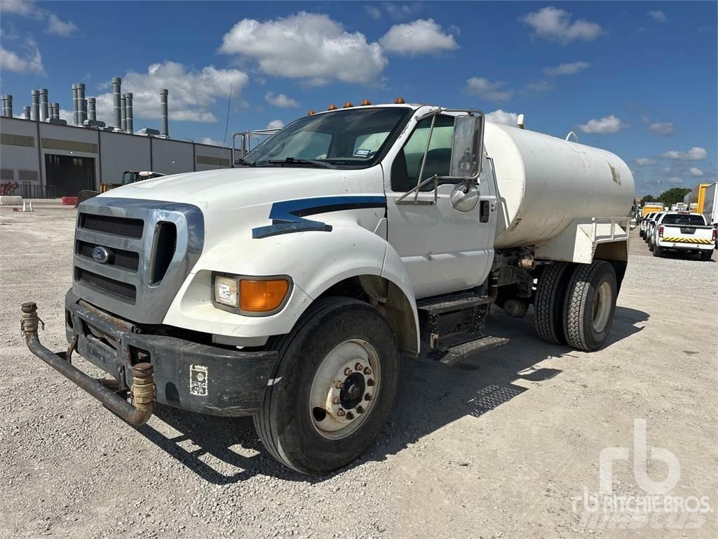Ford F-750 Βυτία νερού