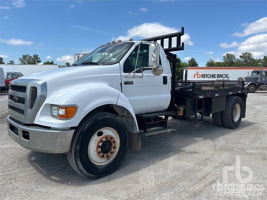 Ford F-750 Φορτηγά Kαρότσα με ανοιγόμενα πλαϊνά