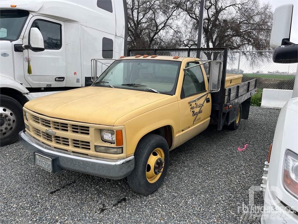Ford F700 Φορτηγά Kαρότσα με ανοιγόμενα πλαϊνά