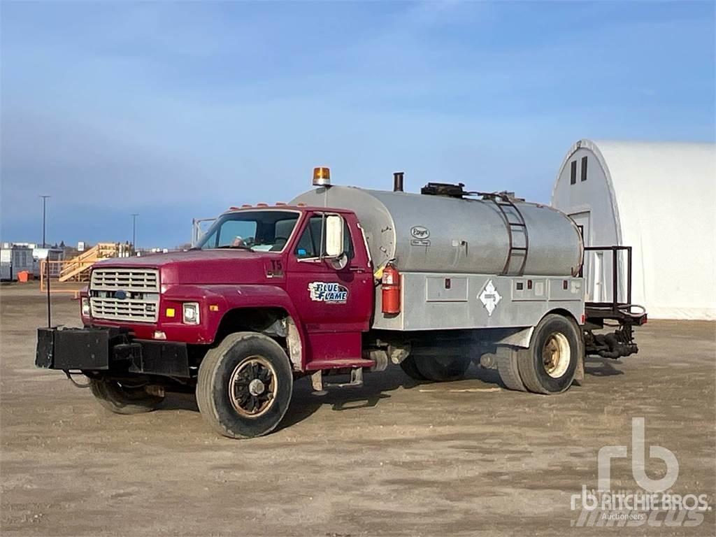Ford F800 Ψεκαστήρες ασφάλτου