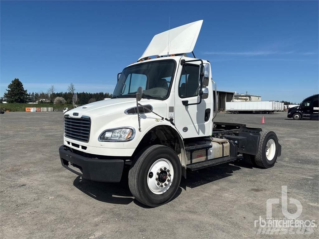 Freightliner M2 Τράκτορες