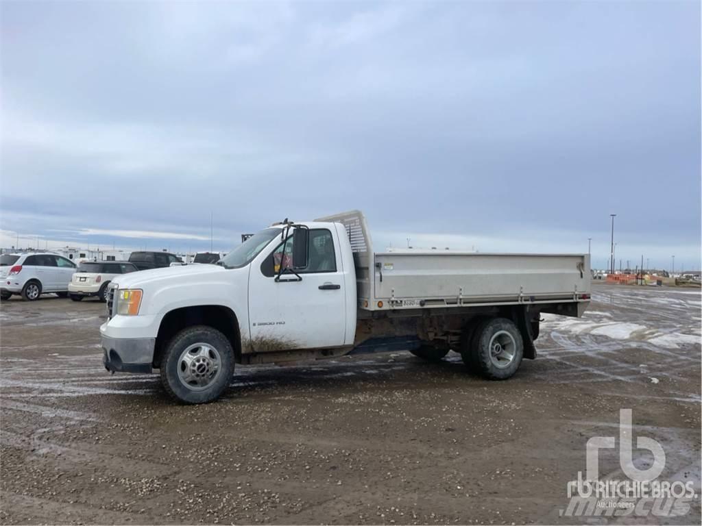 GMC 3500HD Φορτηγά Kαρότσα με ανοιγόμενα πλαϊνά