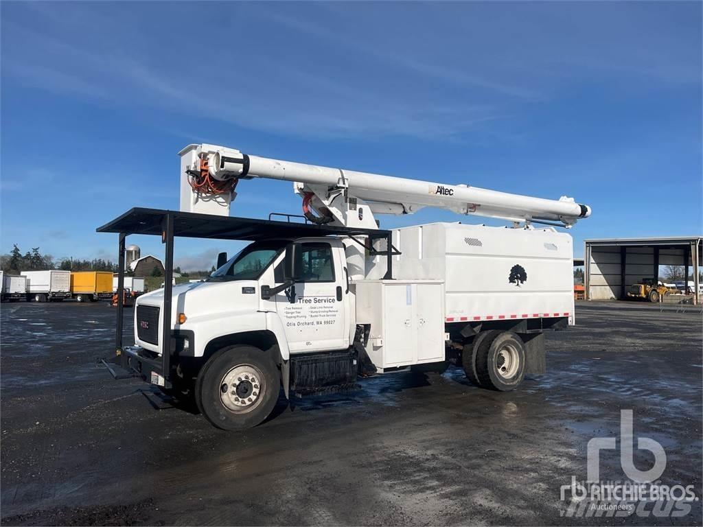 GMC C7500 Εναέριες πλατφόρμες τοποθετημένες σε ρυμούλκα
