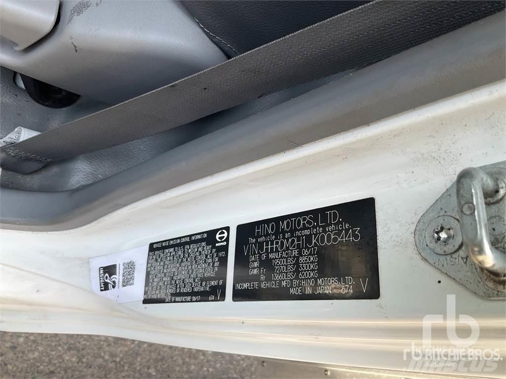 Hino 195 Κλούβες με συρόμενες πόρτες