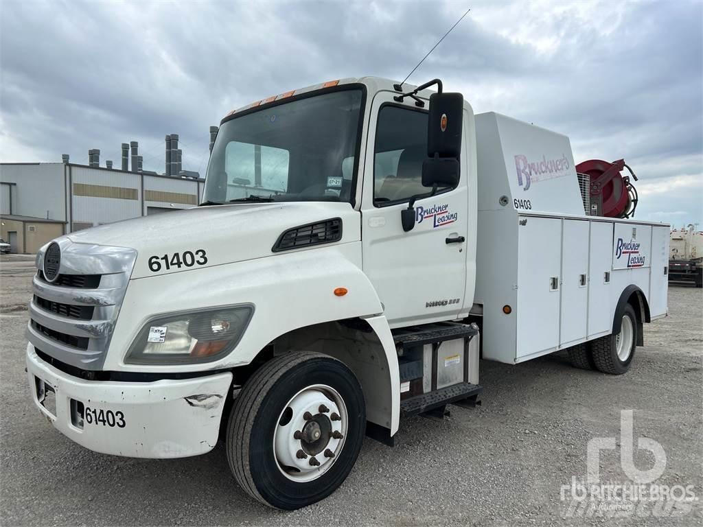 Hino 268 Βυτιοφόρα φορτηγά