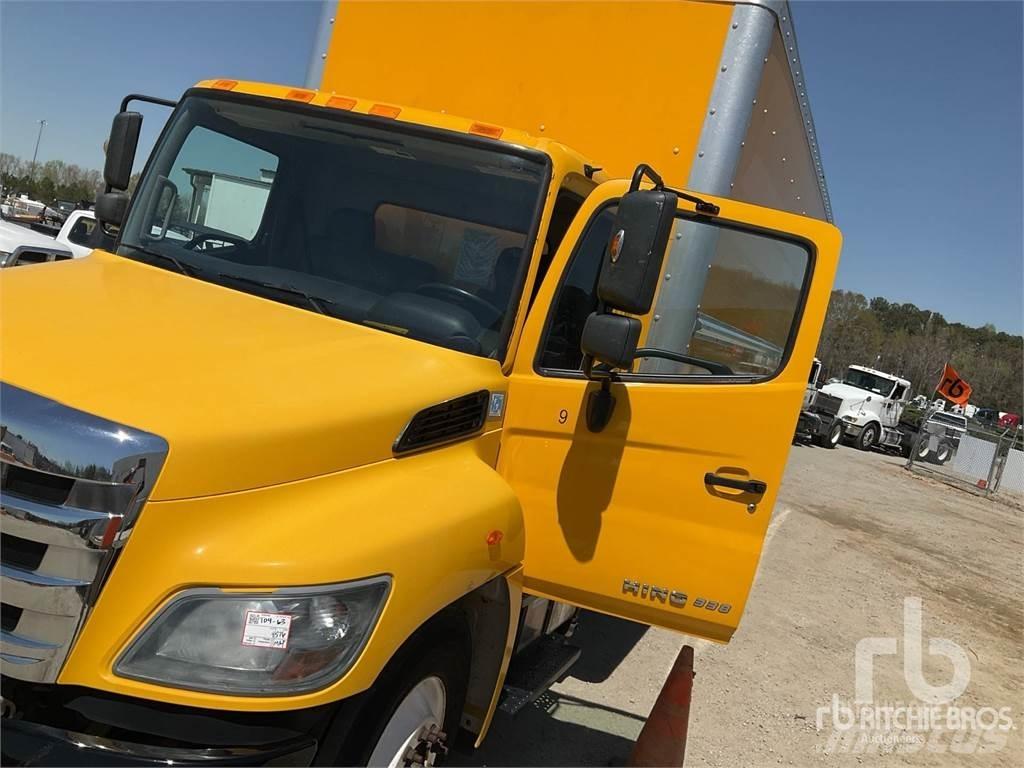 Hino 338 Κλούβες με συρόμενες πόρτες