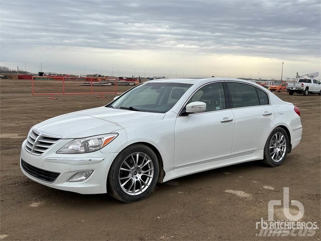 Hyundai GENESIS Αυτοκίνητα