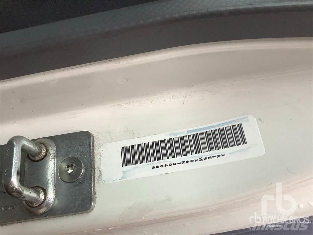 Isuzu NRR Vans με ελεγχόμενη θερμοκρασία