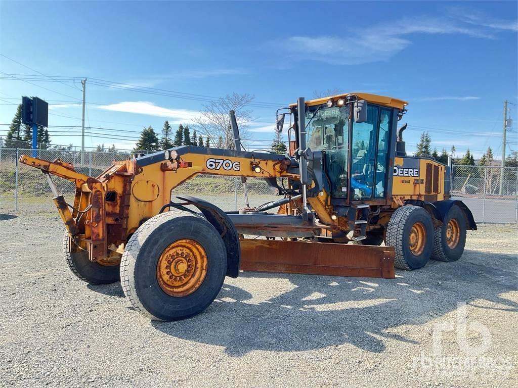 John Deere 670G Γκρέιντερς