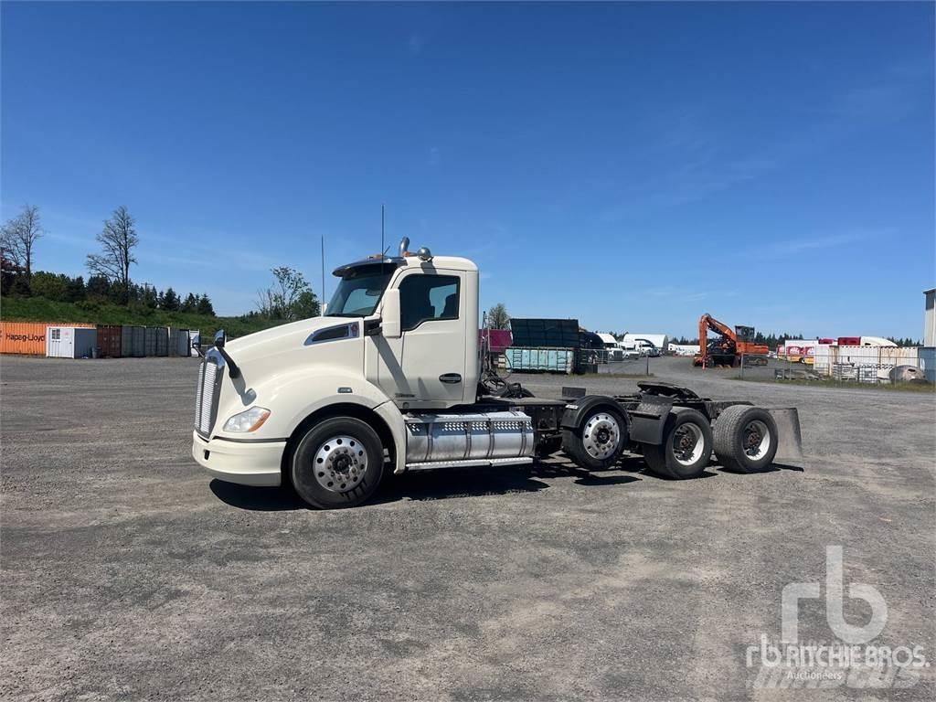 Kenworth T-680 Τράκτορες