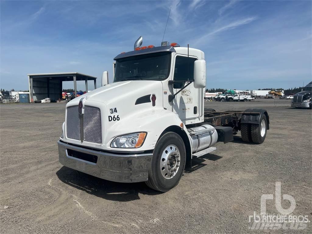 Kenworth T300 Φορτηγά Σασί