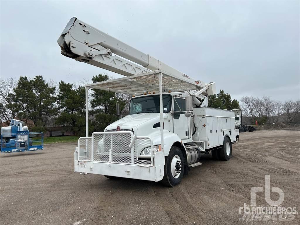 Kenworth T370 Εναέριες πλατφόρμες τοποθετημένες σε ρυμούλκα