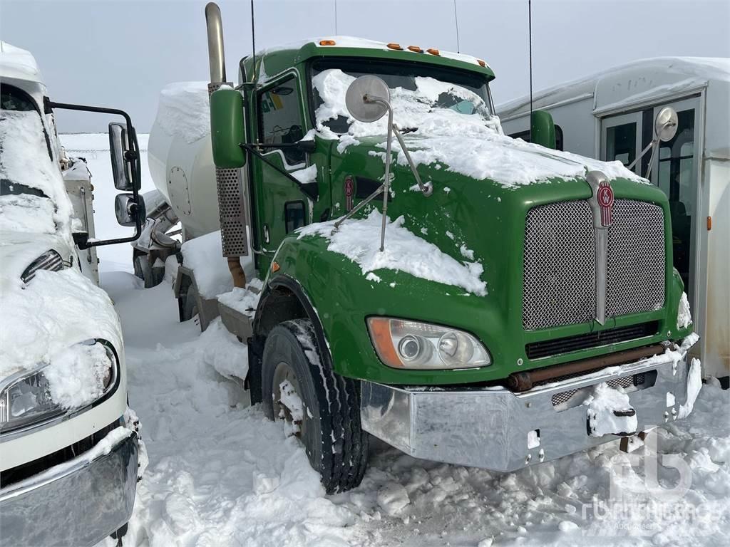 Kenworth T440 Φορτηγά-Μπετονιέρες