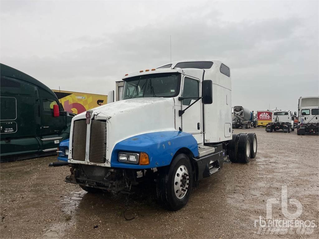 Kenworth T600 Τράκτορες