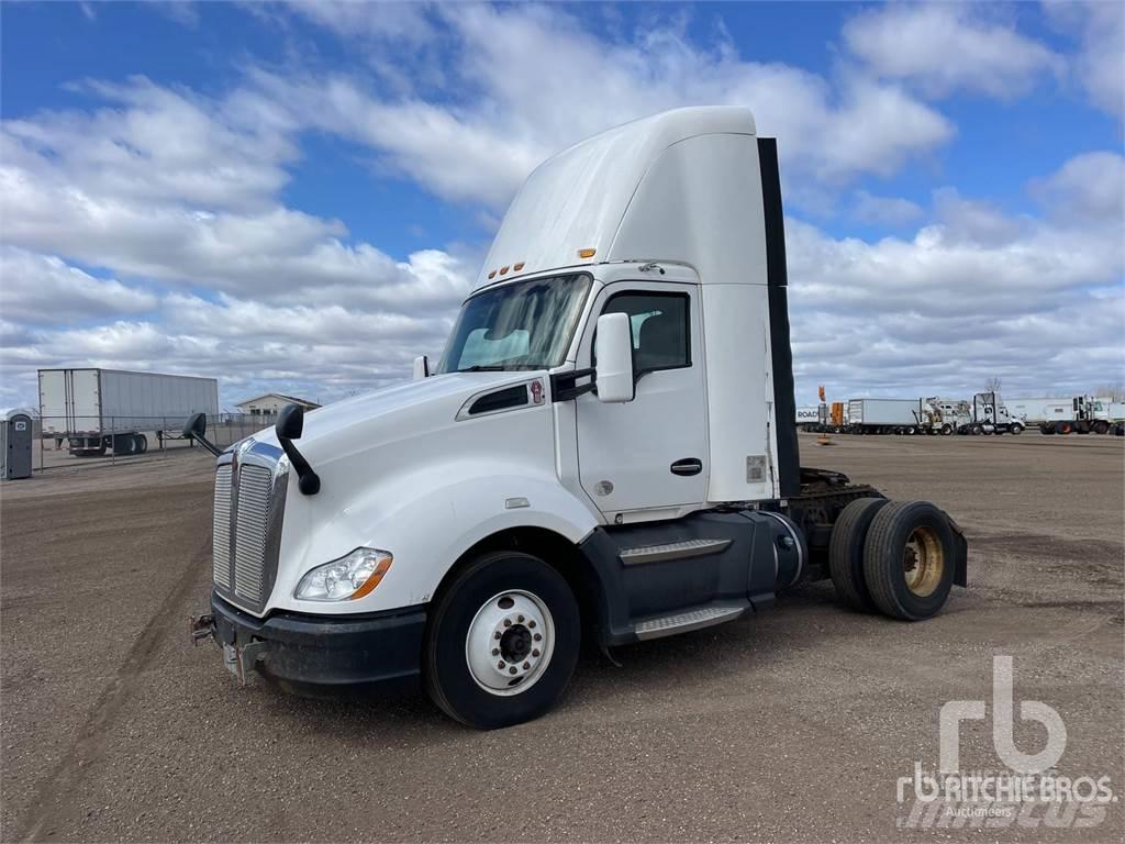Kenworth T660 Τράκτορες