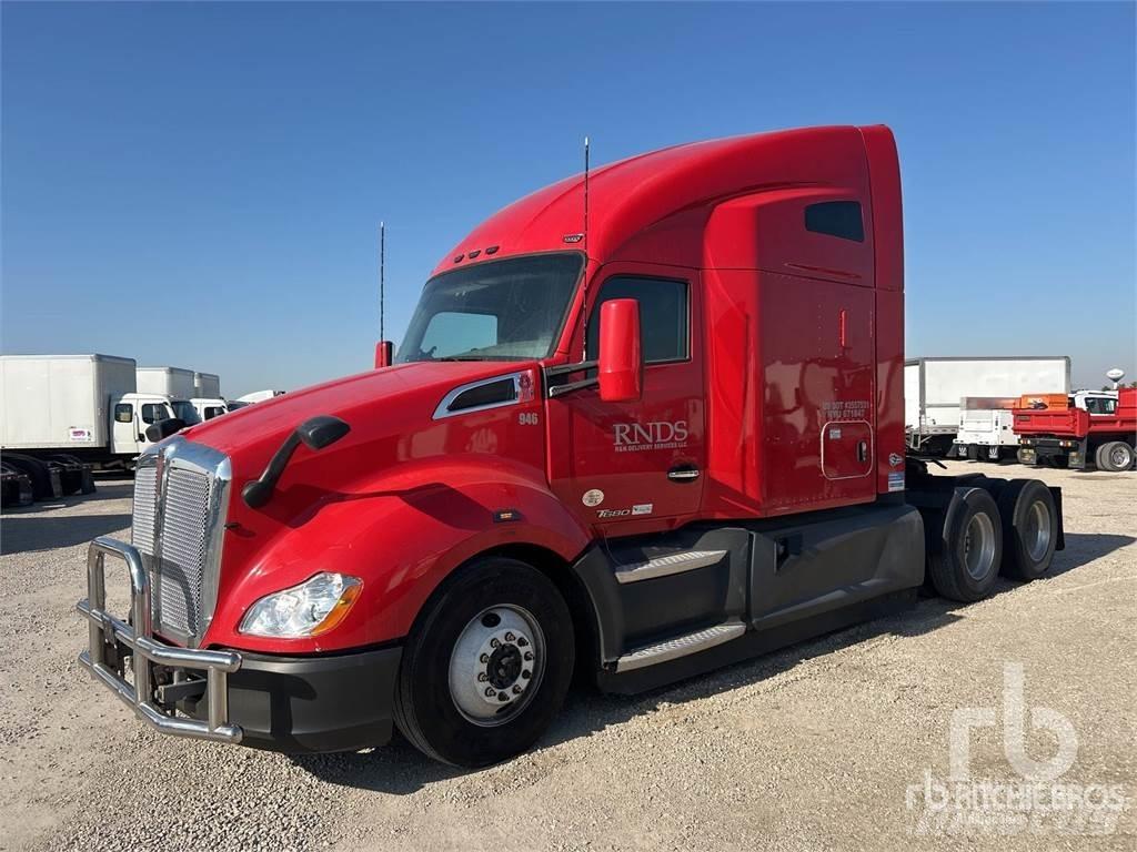 Kenworth T680 Τράκτορες