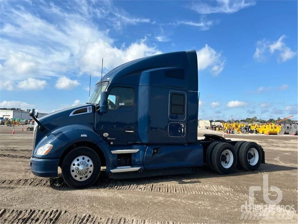 Kenworth T680 Τράκτορες