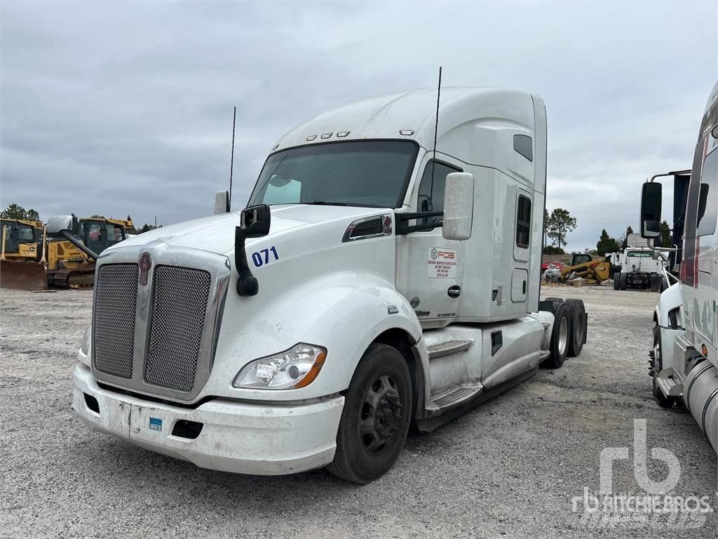 Kenworth T680 Τράκτορες