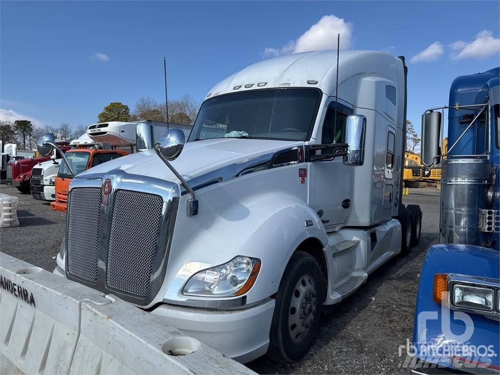 Kenworth T680 Τράκτορες