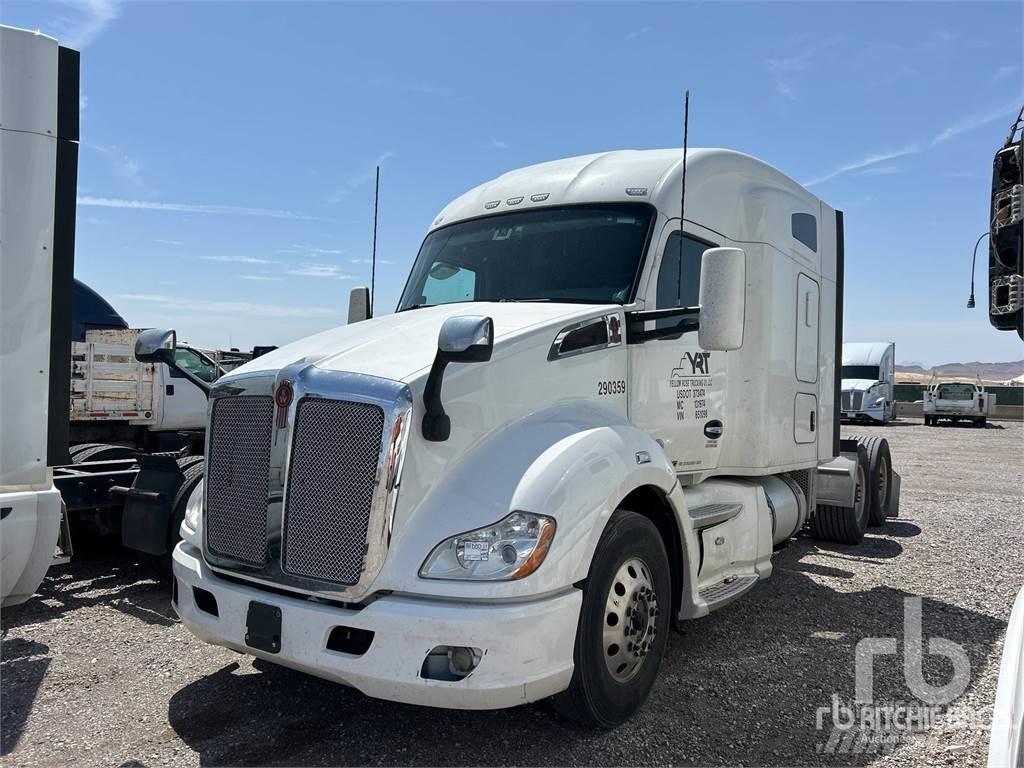 Kenworth T680 Τράκτορες