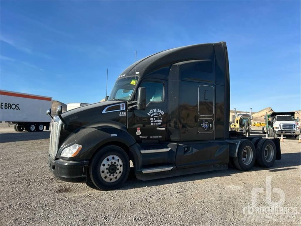 Kenworth T680 Τράκτορες
