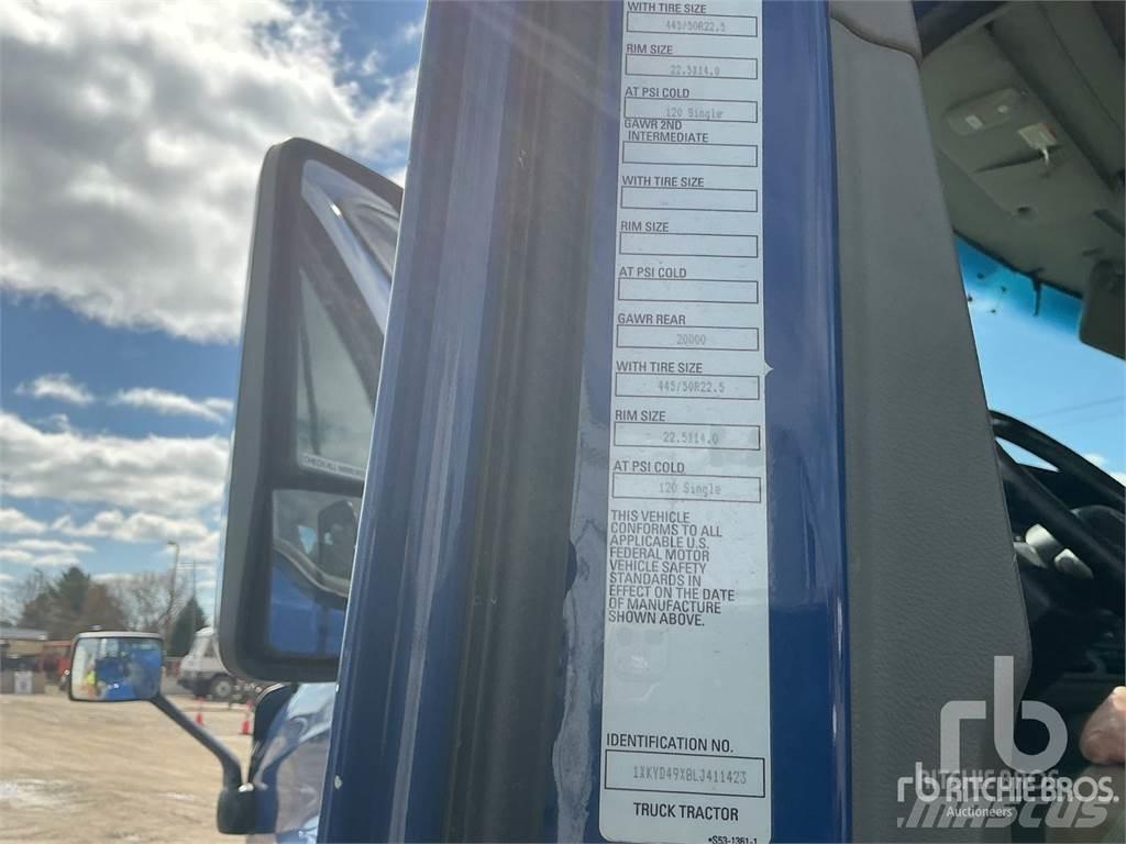 Kenworth T680 Τράκτορες