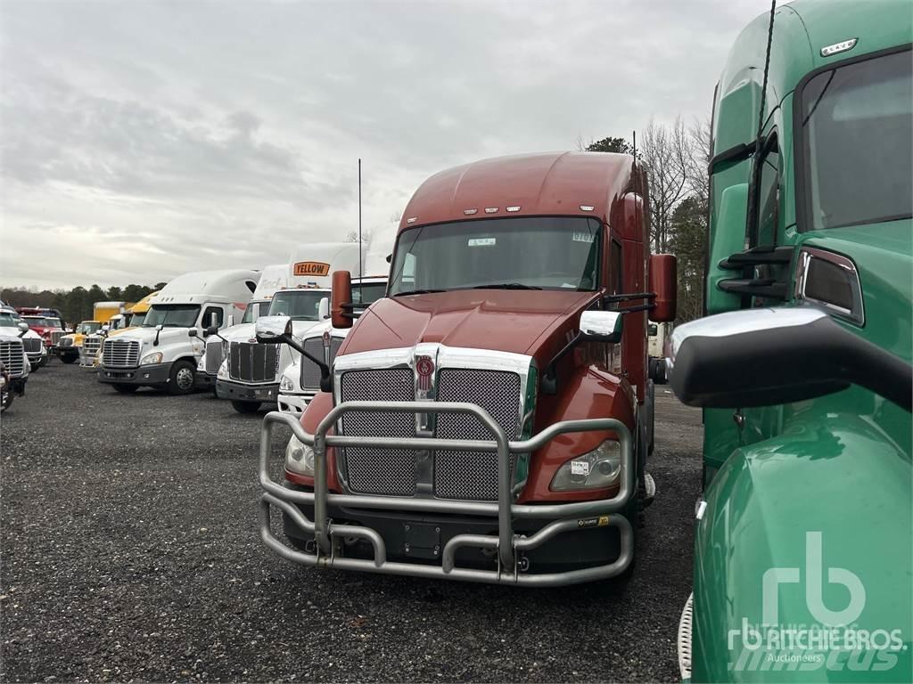 Kenworth T680 Τράκτορες