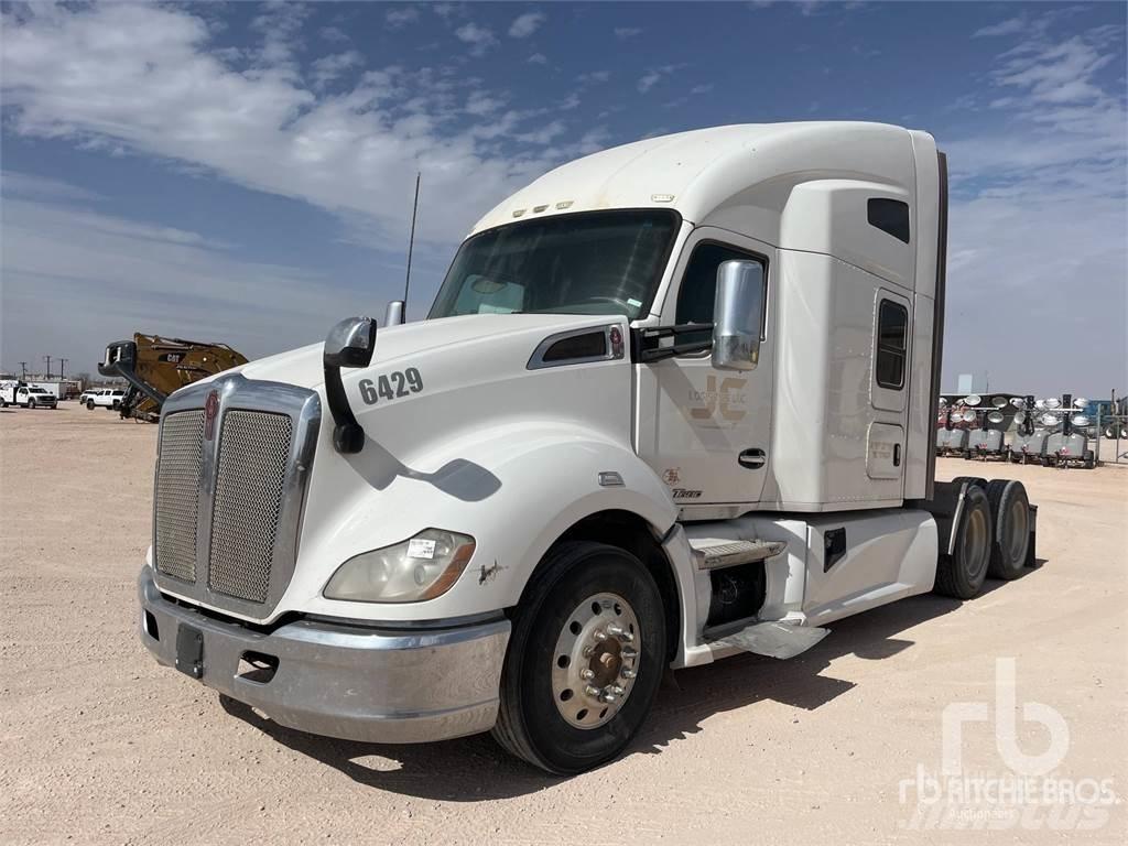 Kenworth T680 Τράκτορες