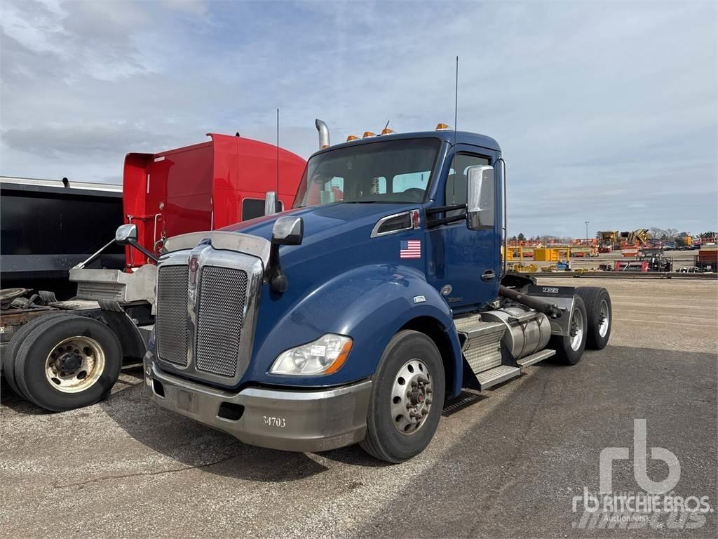 Kenworth T680 Τράκτορες