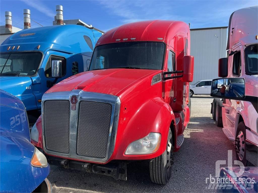 Kenworth T680 Τράκτορες