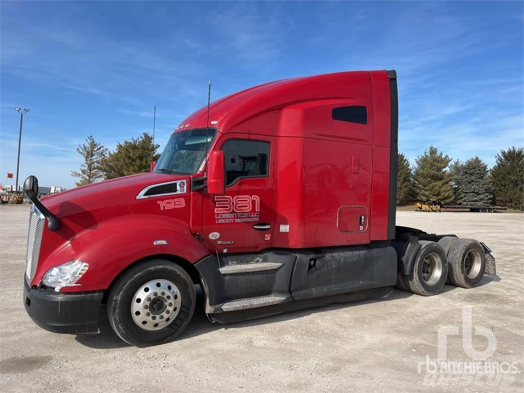 Kenworth T680 Τράκτορες