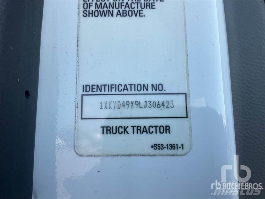 Kenworth T680 Τράκτορες