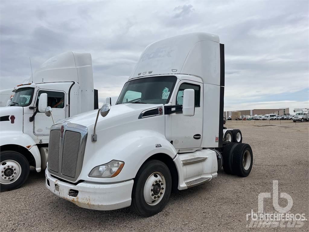 Kenworth T680 Τράκτορες