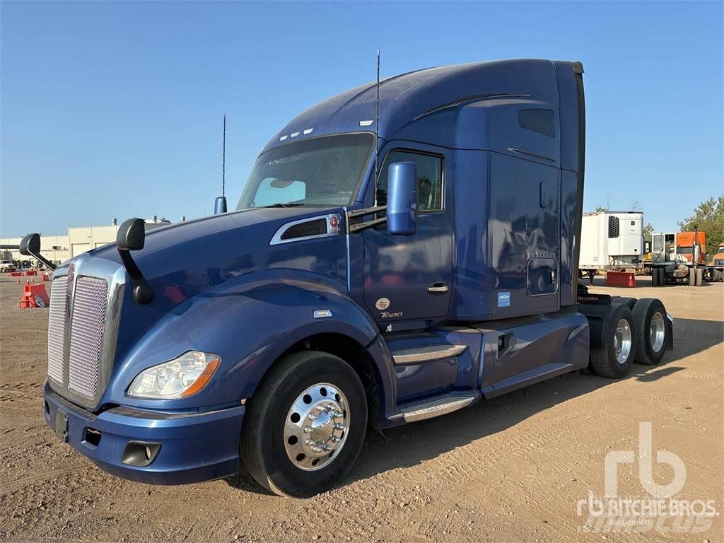 Kenworth T680 Τράκτορες