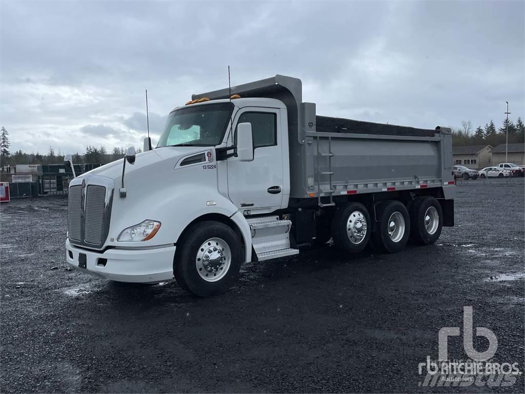 Kenworth T680 Φορτηγά Ανατροπή