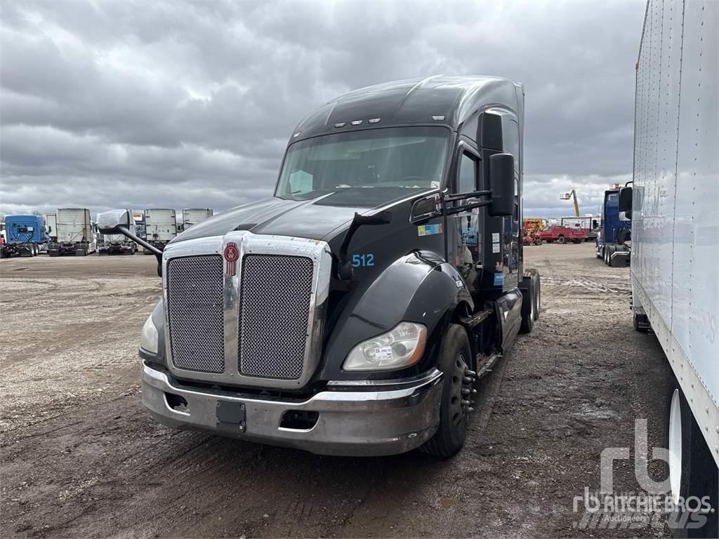 Kenworth T680 Τράκτορες