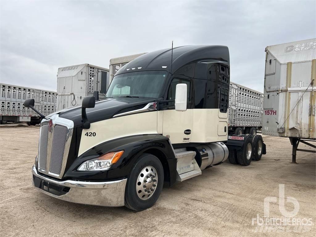 Kenworth T680 Τράκτορες
