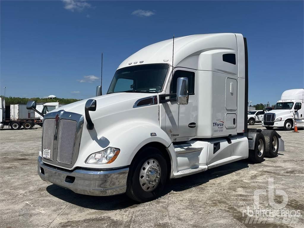 Kenworth T680 Τράκτορες