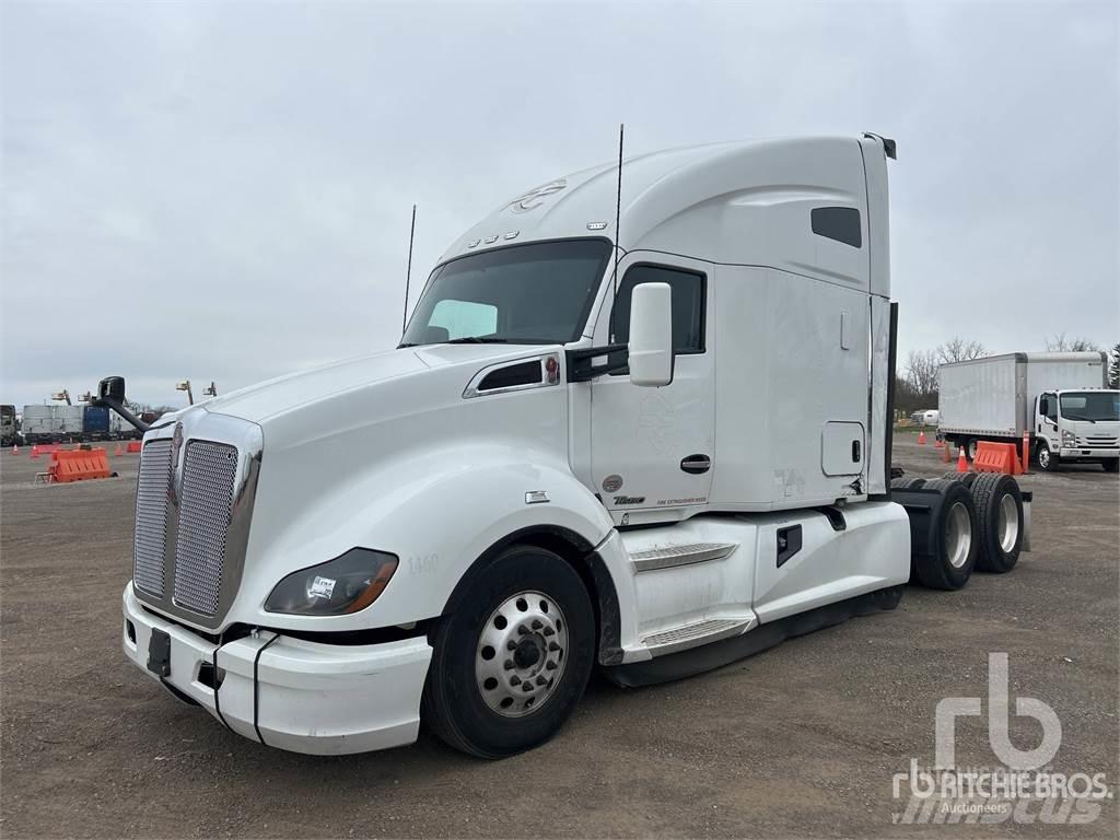 Kenworth T680 Τράκτορες
