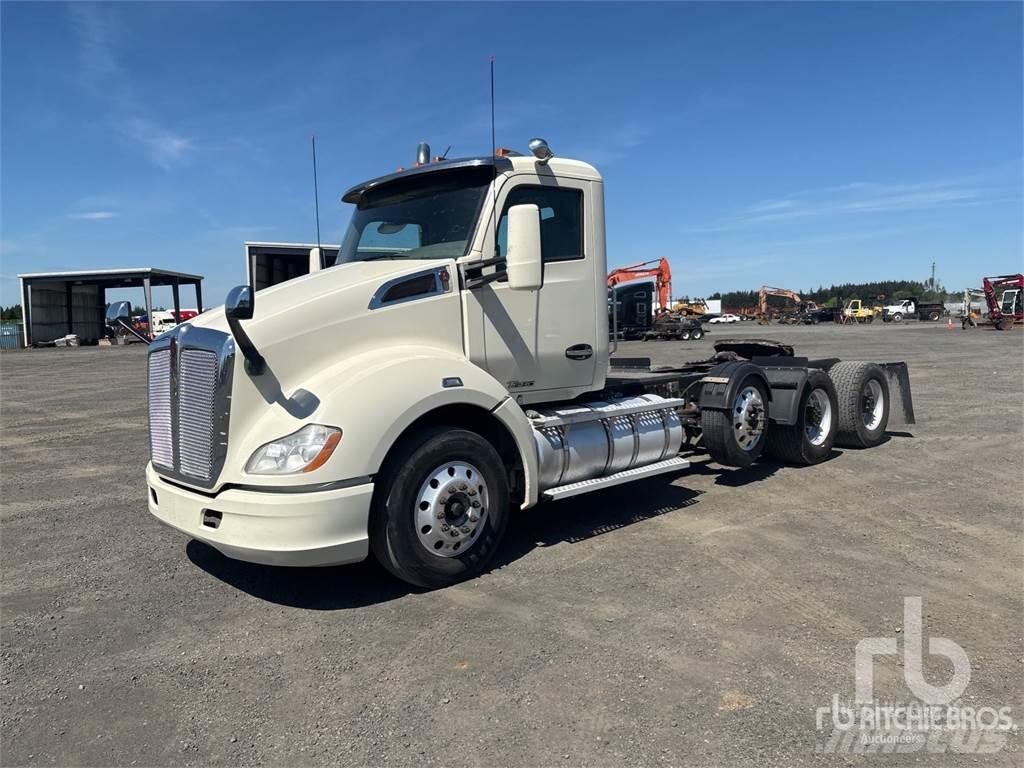 Kenworth T680 Τράκτορες