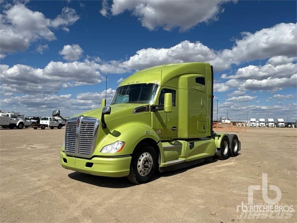 Kenworth T680 Τράκτορες